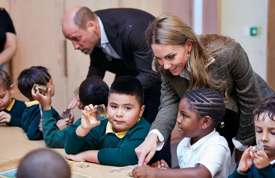 TRH The Prince and Princess of Wales meet students from Kender Primary School